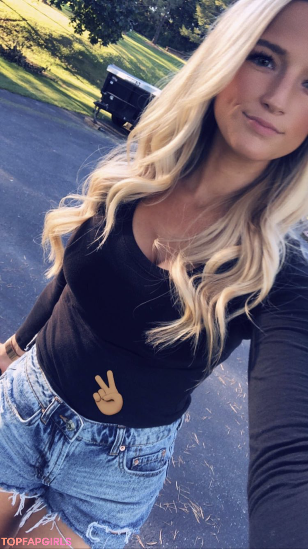 Foto desnuda filtrada de OnlyFans de Amanda Sipos #15 Foto desnuda filtrada de OnlyFans de Amanda Sipos #15