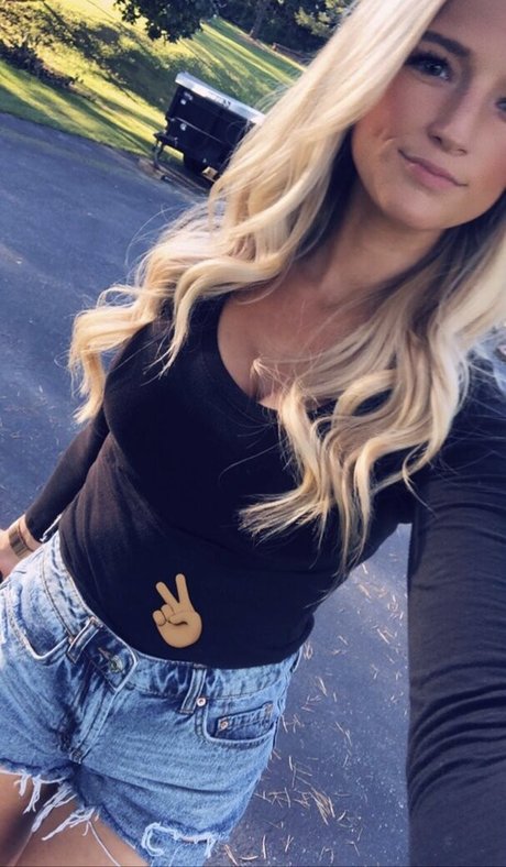 Foto desnuda filtrada de OnlyFans de Amanda Sipos