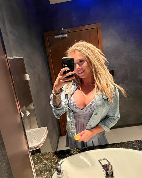 Foto desnuda filtrada de OnlyFans de Mel With The Dreads