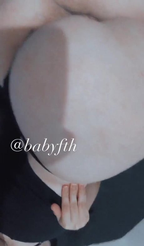 Foto desnuda filtrada de OnlyFans de Angel Babyfth