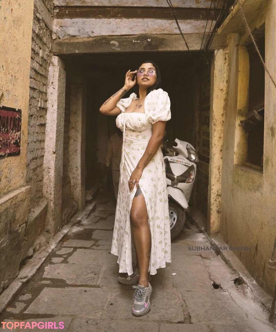 Foto desnuda filtrada de OnlyFans de Yajnaseni #1983