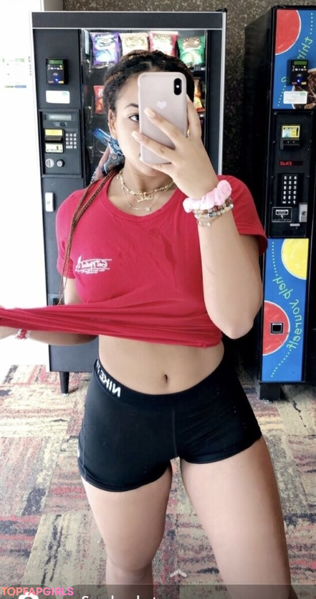 Foto desnuda filtrada de OnlyFans de Maddsmaxjesty #31 Foto desnuda filtrada de OnlyFans de Maddsmaxjesty #31