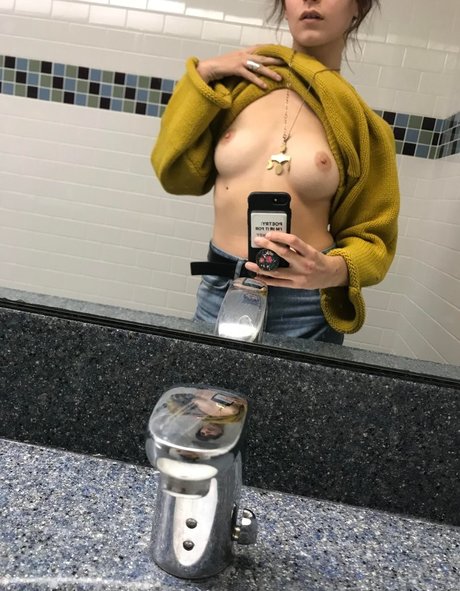Foto desnuda filtrada de OnlyFans de Niceghosty