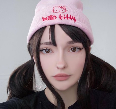Foto desnuda filtrada de OnlyFans de Mewlyni