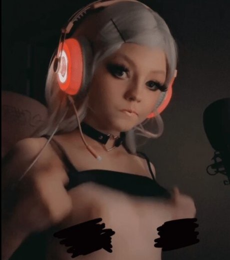 Naomie