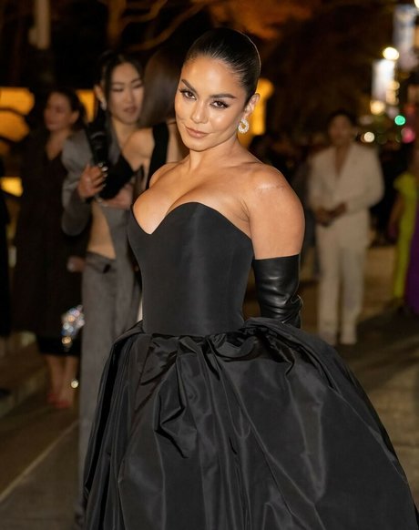 Foto desnuda filtrada de OnlyFans de Vanessa Hudgens