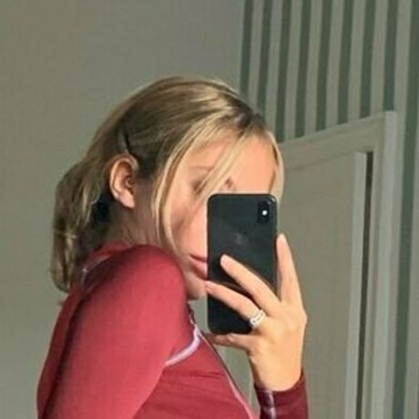 Foto desnuda filtrada de OnlyFans de Mathildtantot