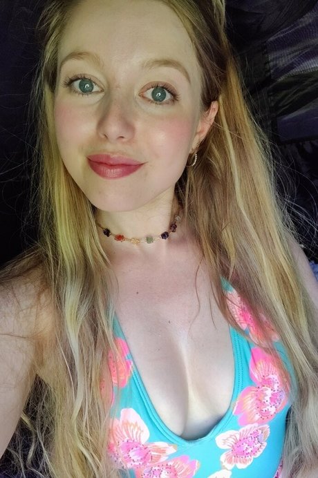 Foto desnuda filtrada de OnlyFans de Dreamingofamelia