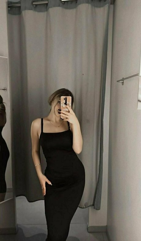 Foto desnuda filtrada de OnlyFans de Monica0103