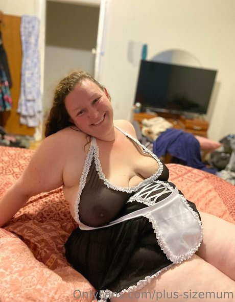 Foto desnuda filtrada de OnlyFans de Plussizemum