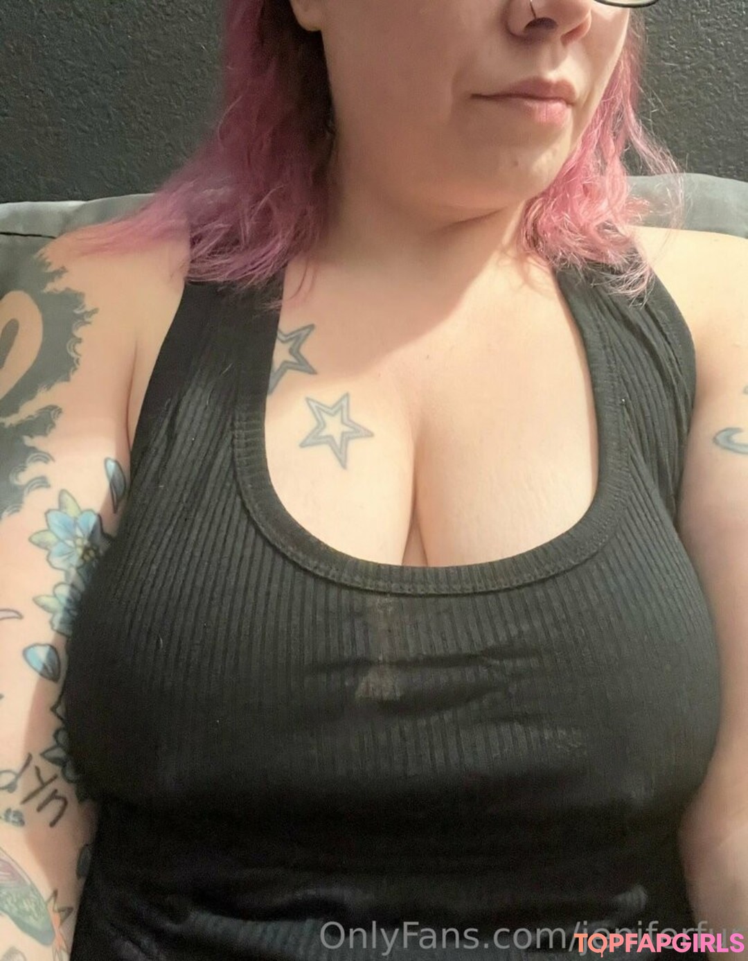 Foto desnuda filtrada de OnlyFans de Jeniferfur #11 Foto desnuda filtrada de OnlyFans de Jeniferfur #11