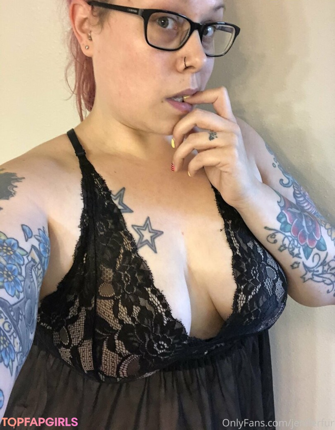 Foto desnuda filtrada de OnlyFans de Jeniferfur #2 Foto desnuda filtrada de OnlyFans de Jeniferfur #2