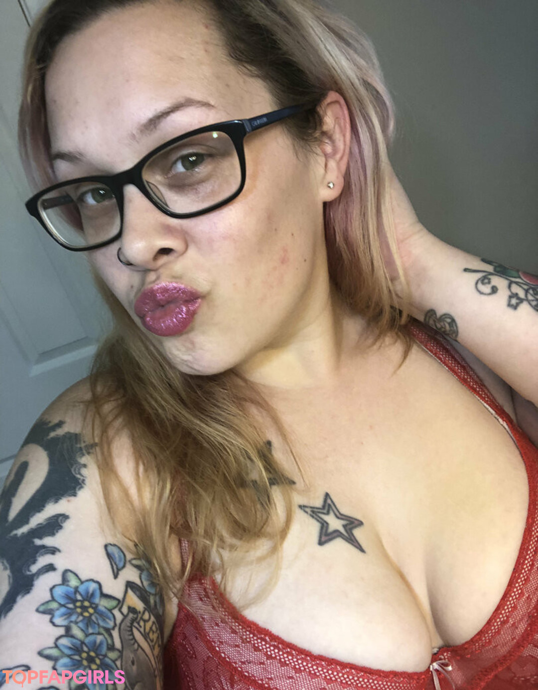 Foto desnuda filtrada de OnlyFans de Jeniferfur #4 Foto desnuda filtrada de OnlyFans de Jeniferfur #4