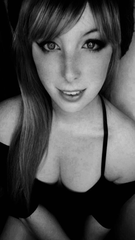 Foto desnuda filtrada de OnlyFans de Merry Cherry Bomb