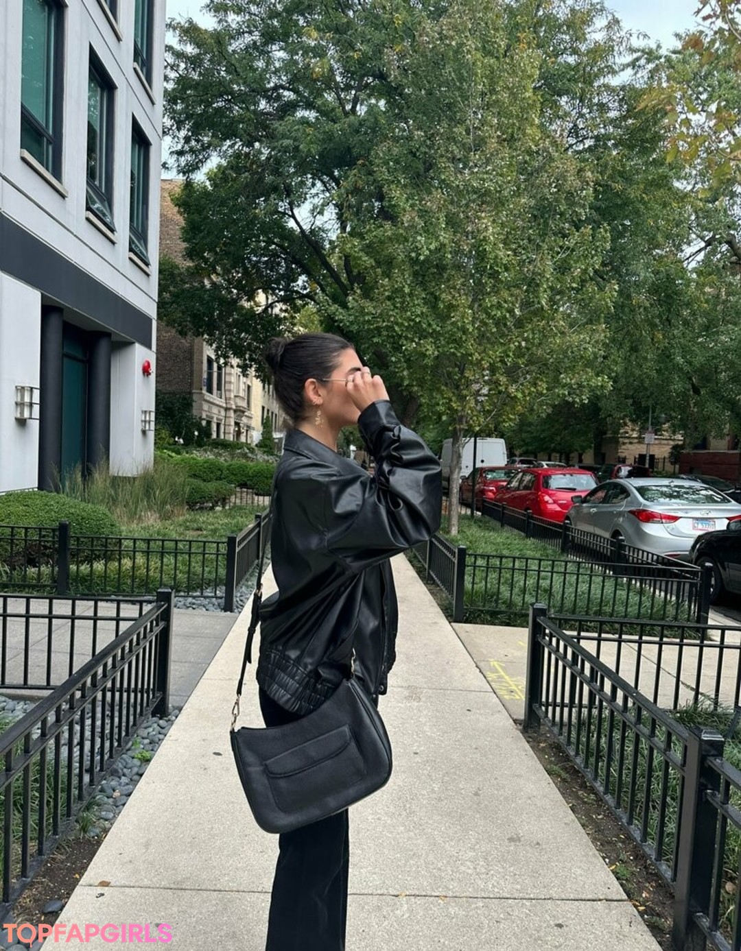 Foto desnuda filtrada de OnlyFans de Sweetbutsavvy #48 Foto desnuda filtrada de OnlyFans de Sweetbutsavvy #48