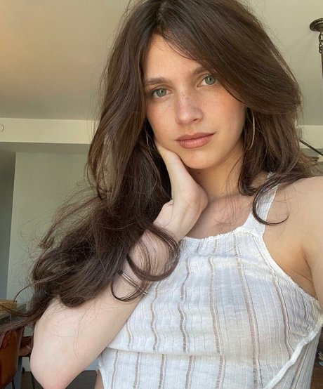 Foto desnuda filtrada de OnlyFans de Nell Tiger