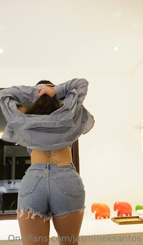 Jasmine Santos