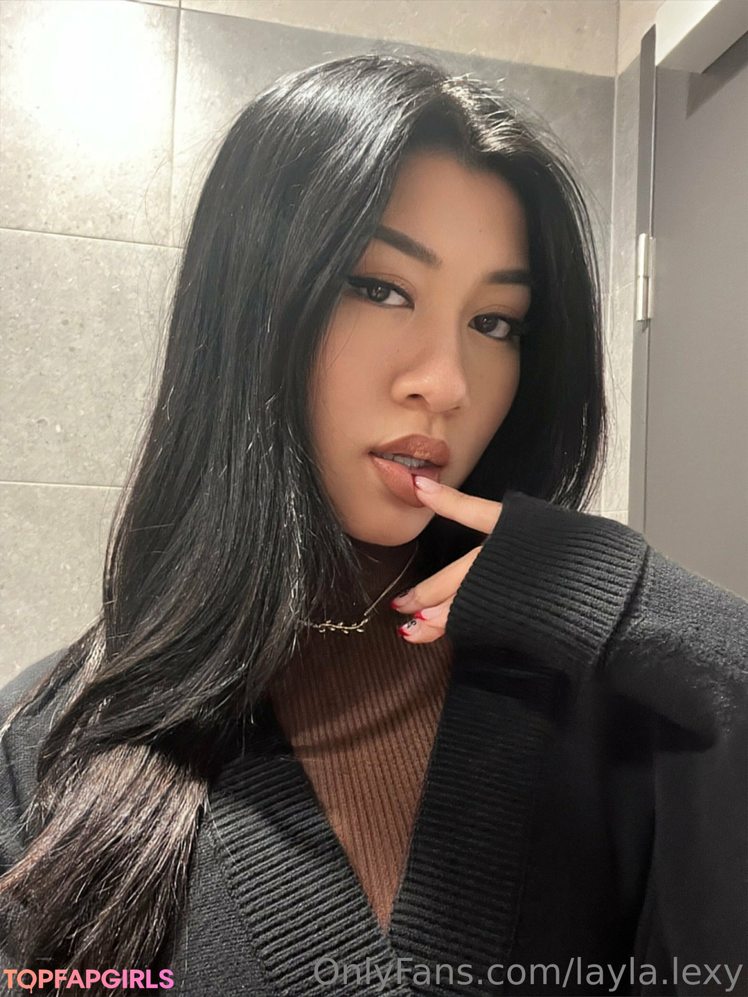 Foto desnuda filtrada de OnlyFans de Layla Lexy #16 Foto desnuda filtrada de OnlyFans de Layla Lexy #16