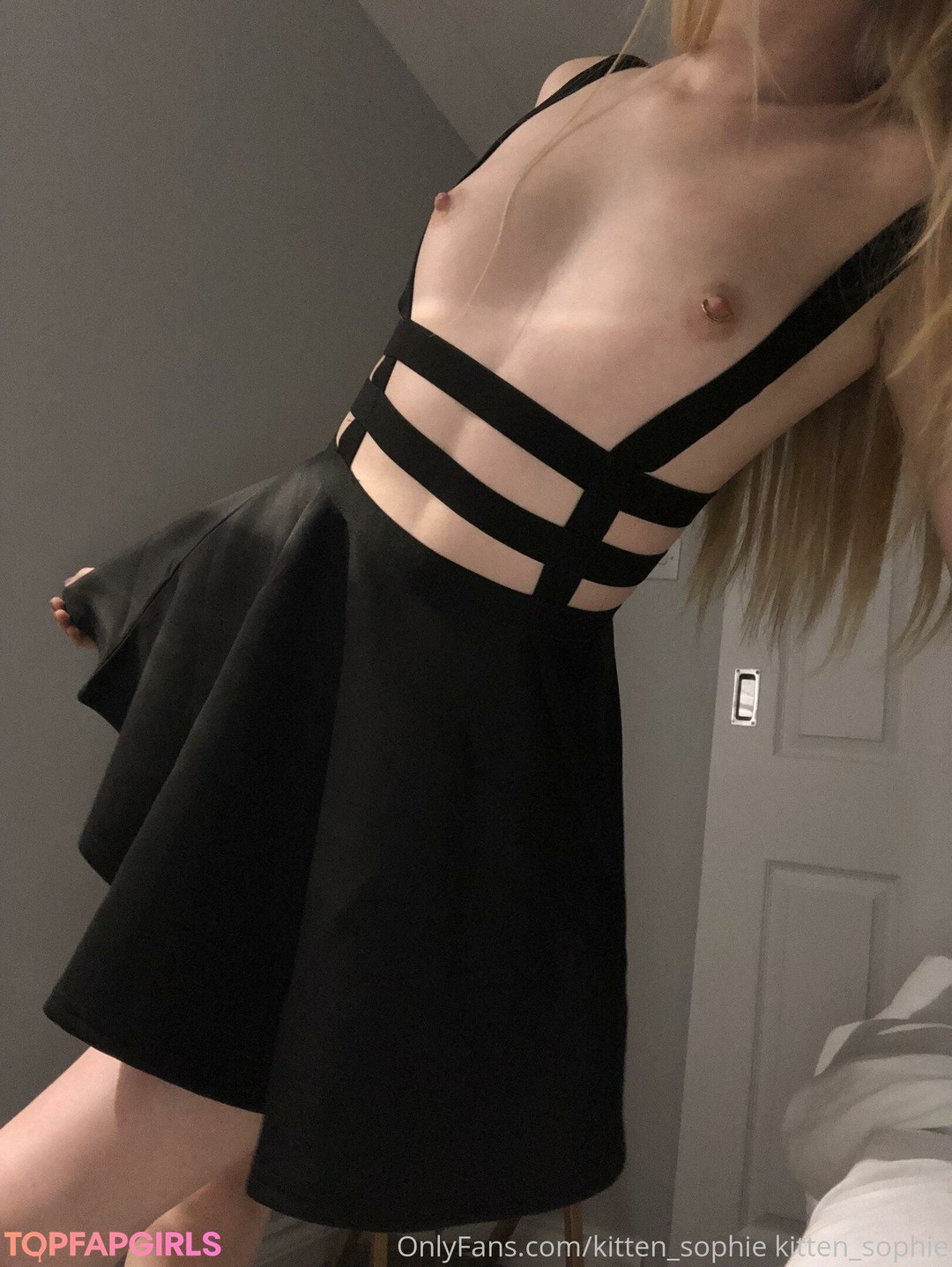 Foto desnuda filtrada de OnlyFans de Kitten Sophie #224 Foto desnuda filtrada de OnlyFans de Kitten Sophie #224