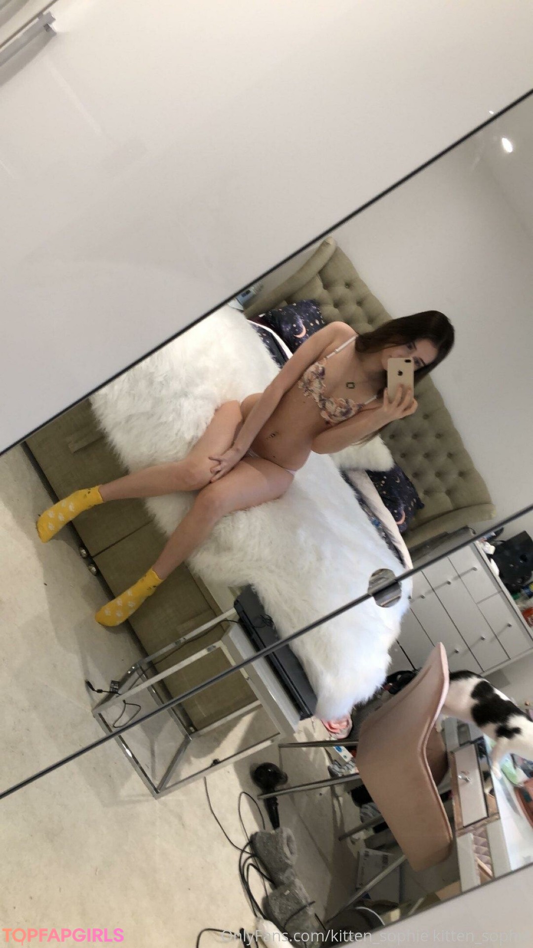 Foto desnuda filtrada de OnlyFans de Kitten Sophie #337 Foto desnuda filtrada de OnlyFans de Kitten Sophie #337