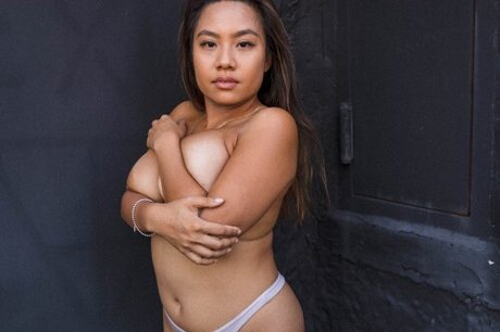 Foto desnuda filtrada de OnlyFans de Victoria Kuang