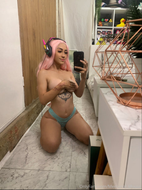 Foto desnuda filtrada de OnlyFans de Mercurial Mouse