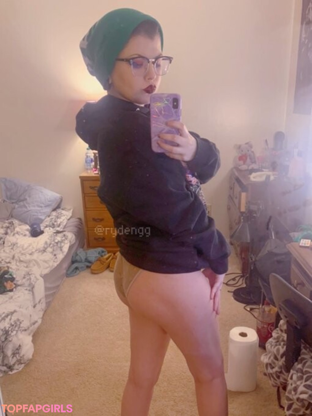 Foto desnuda filtrada de OnlyFans de Ryden Armani #149 Foto desnuda filtrada de OnlyFans de Ryden Armani #149