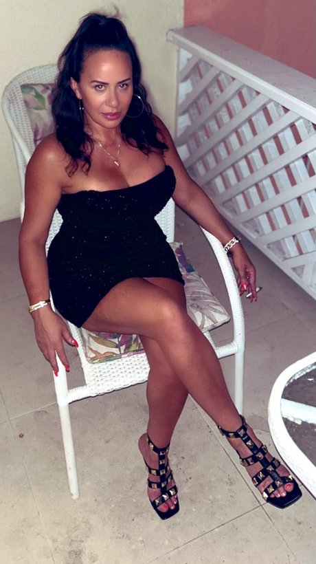 Foto desnuda filtrada de OnlyFans de Mistress Real