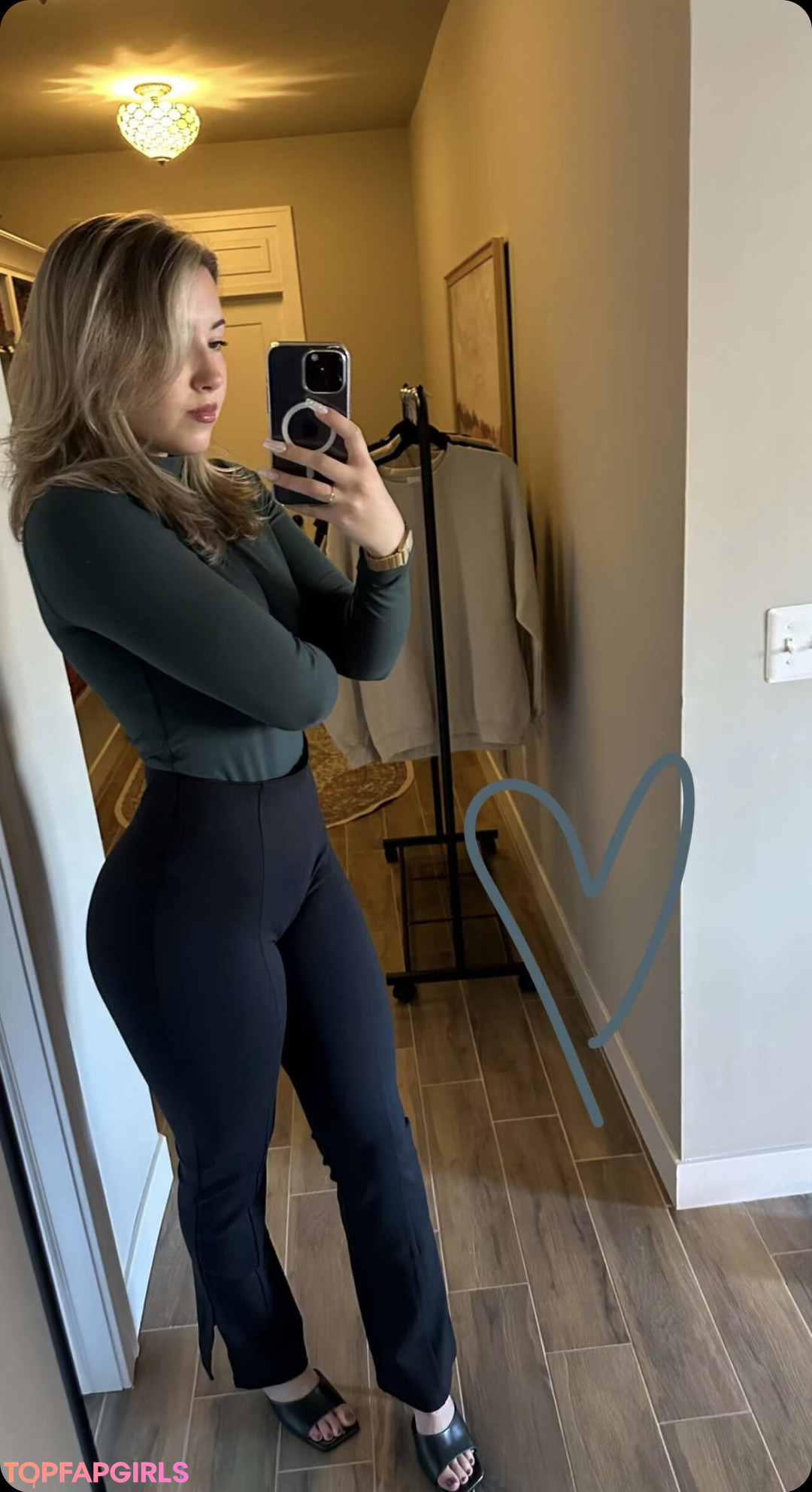 Foto desnuda filtrada de OnlyFans de Alice Klomp #99 Foto desnuda filtrada de OnlyFans de Alice Klomp #99
