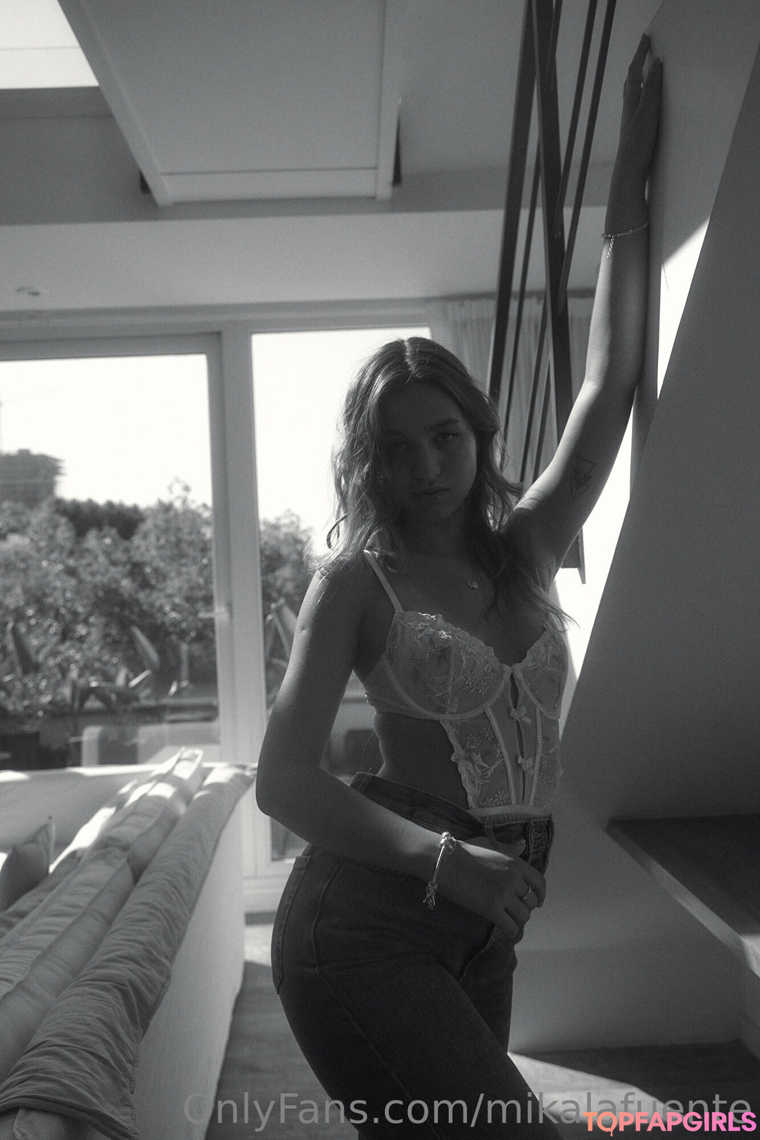 Foto desnuda filtrada de OnlyFans de Mikaela Lafuente #15 Foto desnuda filtrada de OnlyFans de Mikaela Lafuente #15