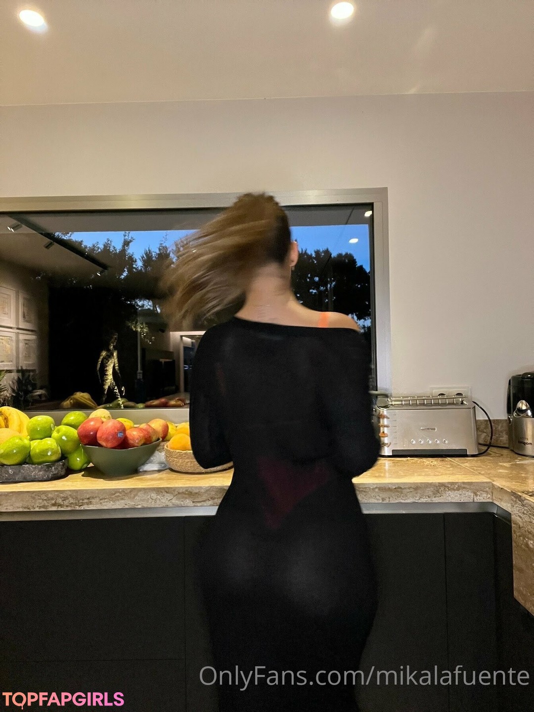 Foto desnuda filtrada de OnlyFans de Mikaela Lafuente #18 Foto desnuda filtrada de OnlyFans de Mikaela Lafuente #18