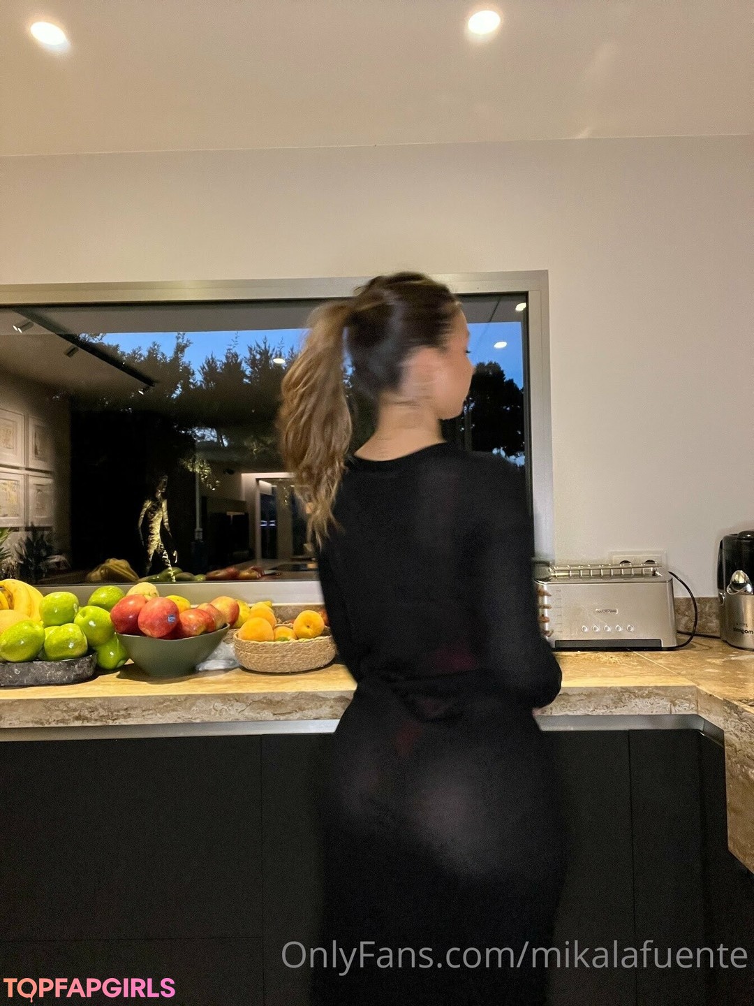 Foto desnuda filtrada de OnlyFans de Mikaela Lafuente #19 Foto desnuda filtrada de OnlyFans de Mikaela Lafuente #19