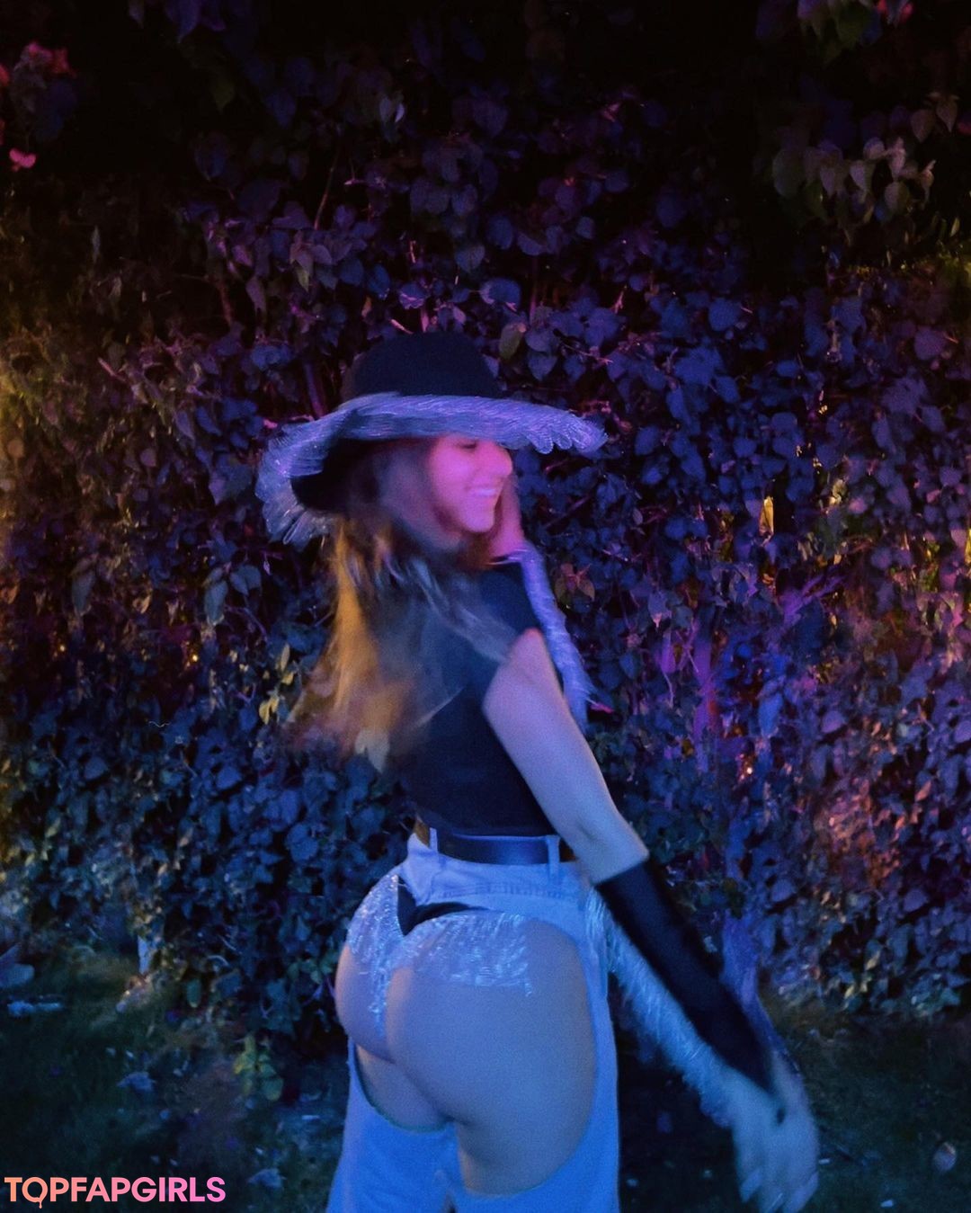 Foto desnuda filtrada de OnlyFans de Mikaela Lafuente #308 Foto desnuda filtrada de OnlyFans de Mikaela Lafuente #308