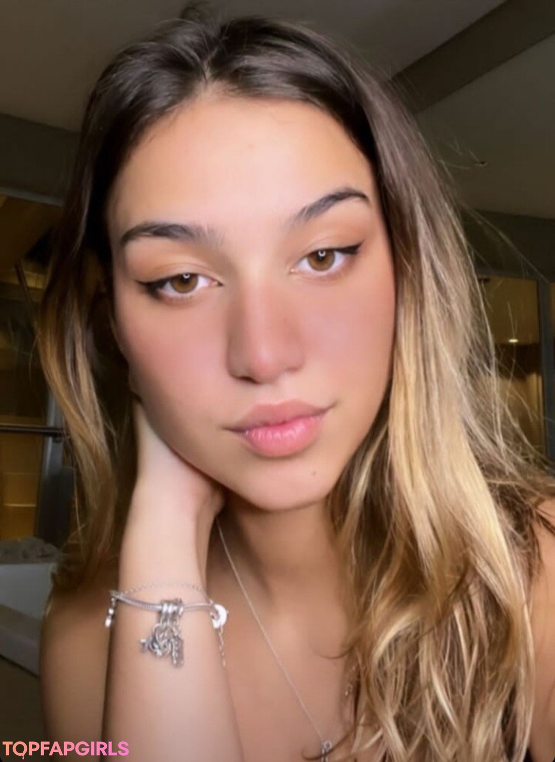Foto desnuda filtrada de OnlyFans de Mikaela Lafuente #399 Foto desnuda filtrada de OnlyFans de Mikaela Lafuente #399