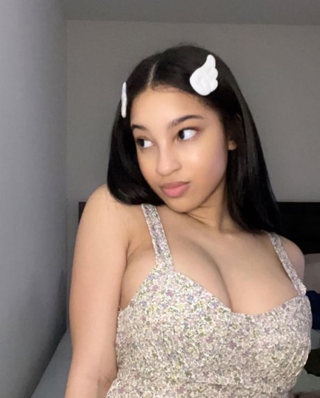 Foto desnuda filtrada de OnlyFans de Lazzybeans