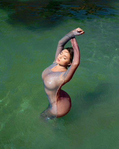Demi Rose