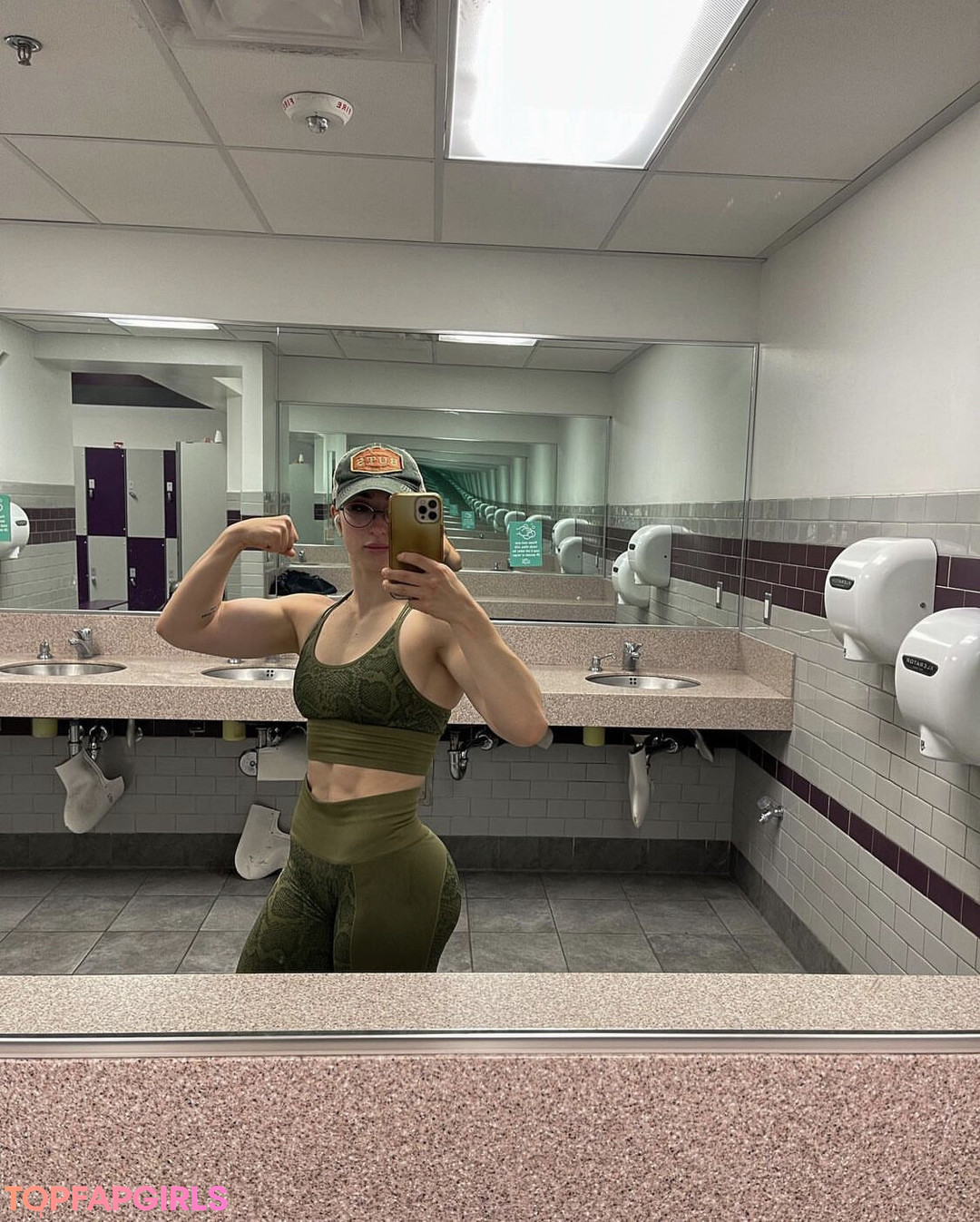 Foto desnuda filtrada de OnlyFans de Lean Beef Patty #8 Foto desnuda filtrada de OnlyFans de Lean Beef Patty #8