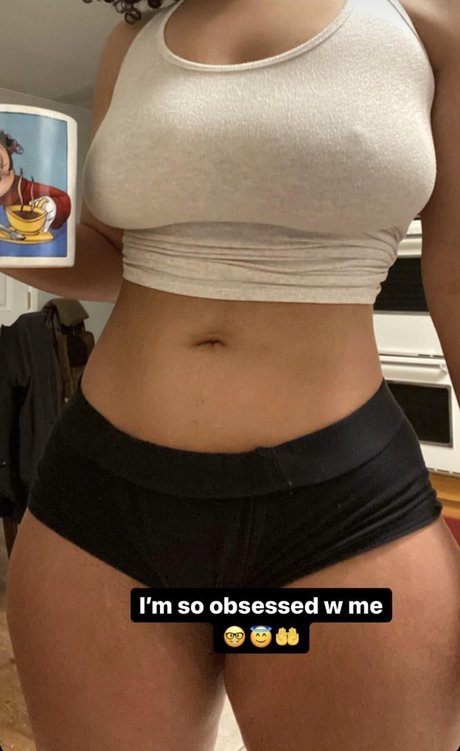Foto desnuda filtrada de OnlyFans de Sarina
