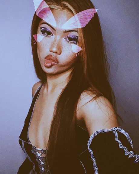 Foto desnuda filtrada de OnlyFans de Alyanna Joelle