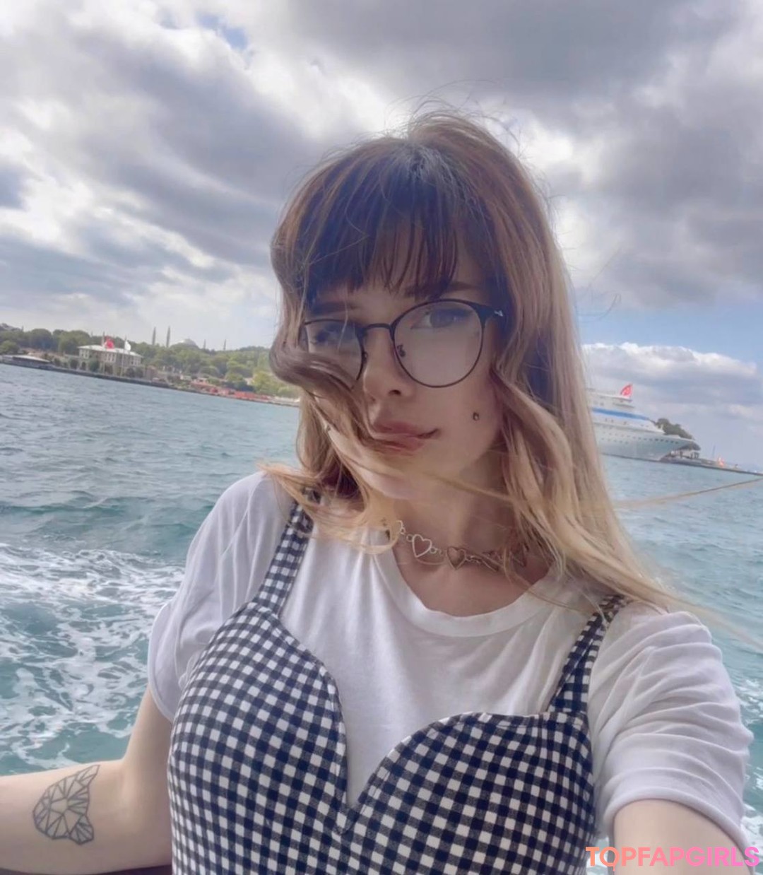 Foto desnuda filtrada de OnlyFans de Fraulein Milk #464 Foto desnuda filtrada de OnlyFans de Fraulein Milk #464