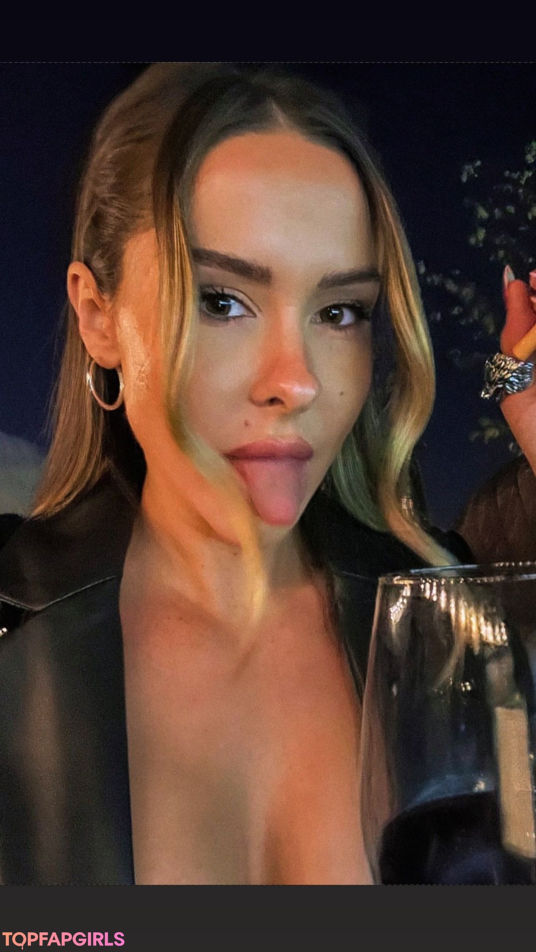Foto desnuda filtrada de OnlyFans de Lacey Montgomery #116 Foto desnuda filtrada de OnlyFans de Lacey Montgomery #116