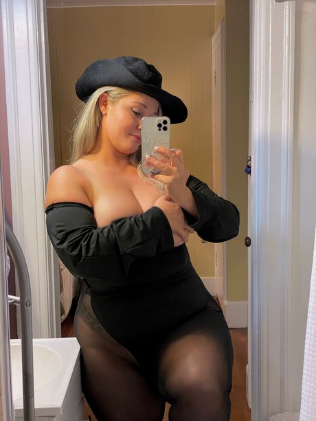 Foto desnuda filtrada de OnlyFans de Ellana Bryan