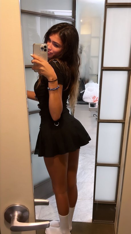 Adeline Bri