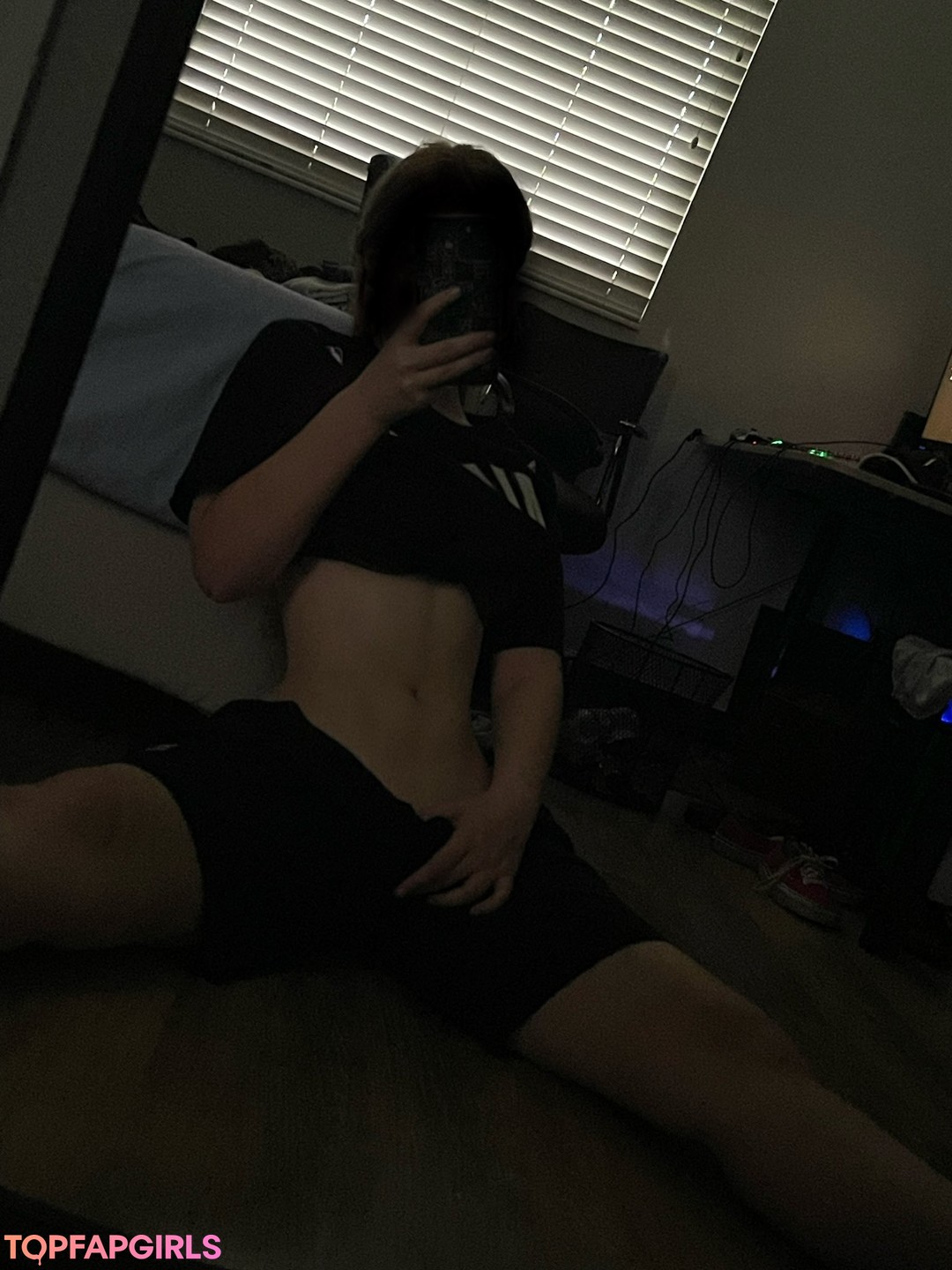 Foto desnuda filtrada de OnlyFans de Initialelon #2 Foto desnuda filtrada de OnlyFans de Initialelon #2