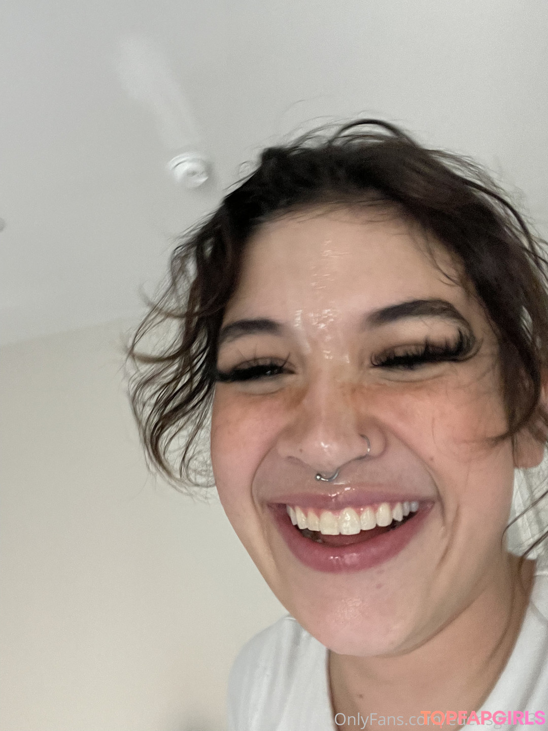 Foto desnuda filtrada de OnlyFans de Sativashortie #210 Foto desnuda filtrada de OnlyFans de Sativashortie #210