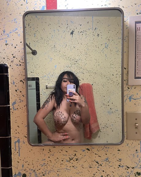 Foto desnuda filtrada de OnlyFans de Depressedcomrad