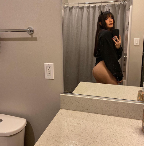 Foto desnuda filtrada de OnlyFans de Bootyples