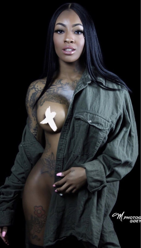 Foto desnuda filtrada de OnlyFans de Laurynn Huncho