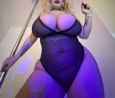 Foto desnuda filtrada de OnlyFans de Maisy