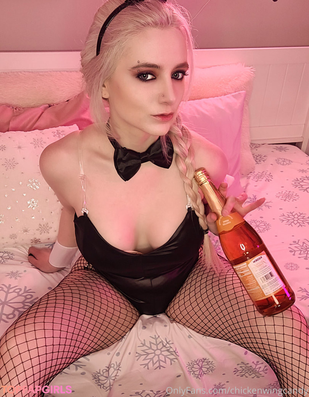 Foto desnuda filtrada de OnlyFans de Chicken Wing Candy #247 Foto desnuda filtrada de OnlyFans de Chicken Wing Candy #247